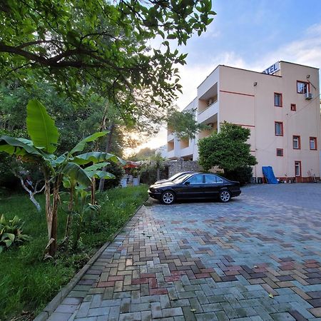 Hotel Ceka Дуррес Екстер'єр фото